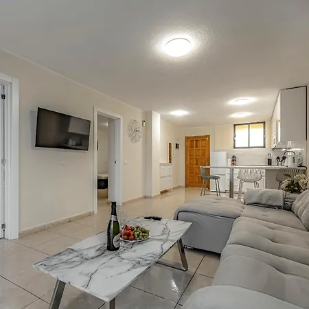 Apartament Sunflower Sea And Teide View Puerto de Santiago (Tenerife)